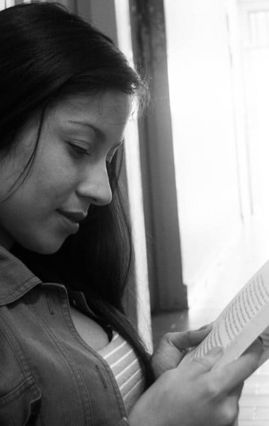 Fotografía de Ángela Aragón co-fundadora de La Astilla en el Ojo y actual gestora de proyectos de la Corporación.